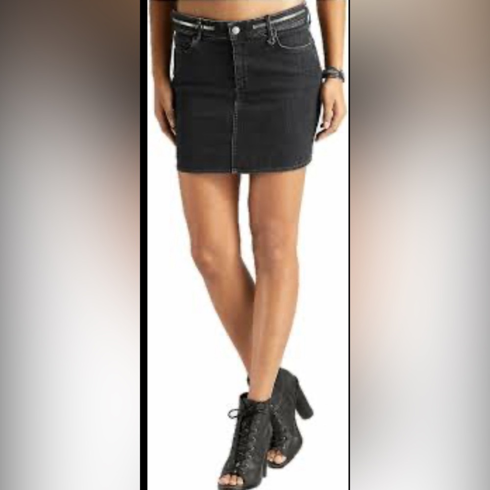True Religion Joan Smalls Black Denim Skirt